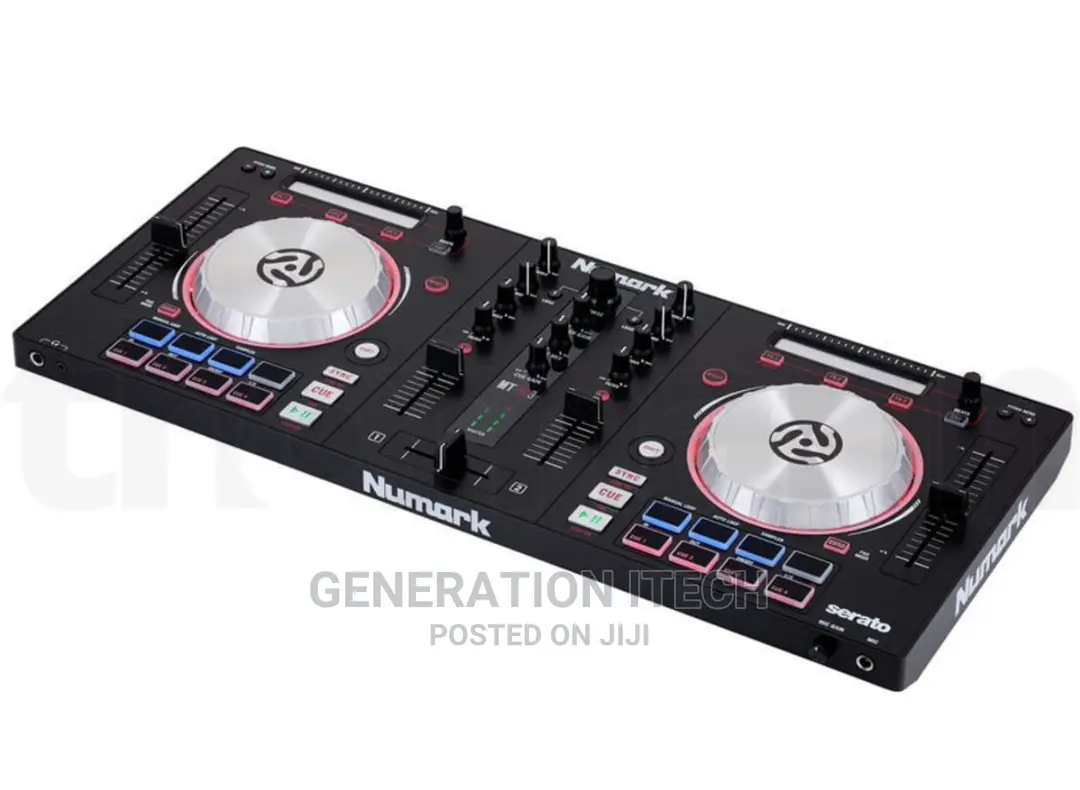 Numark Mixtrack Pro 3 - USB DJ Controller