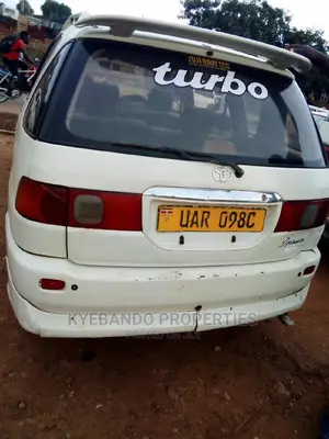 Toyota Ipsum 1998 White