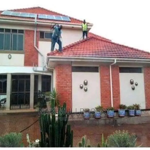 Roof Tile Cleaning Services/ Roof Tile Cleaner