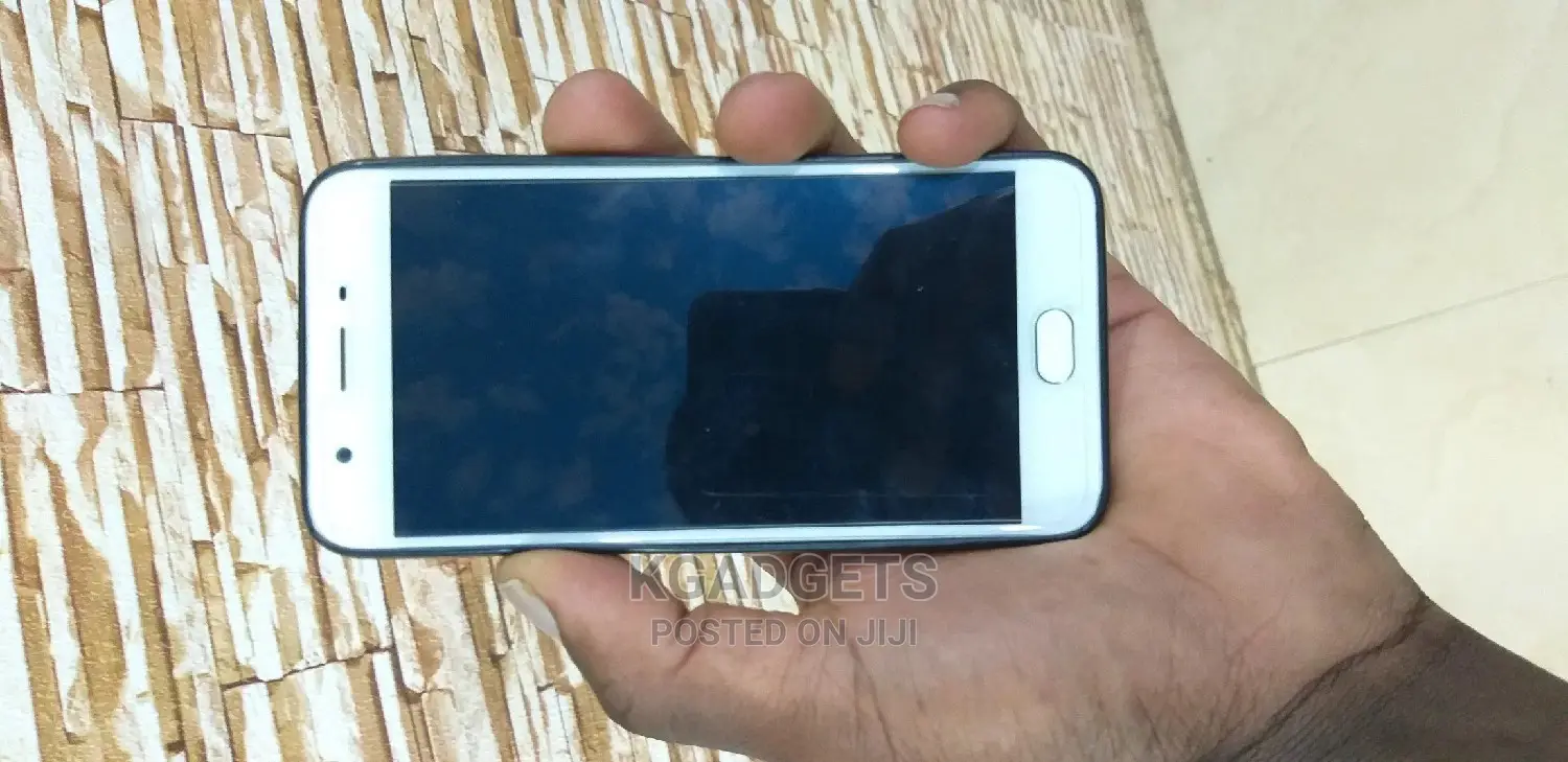 Oppo A57 32 GB White