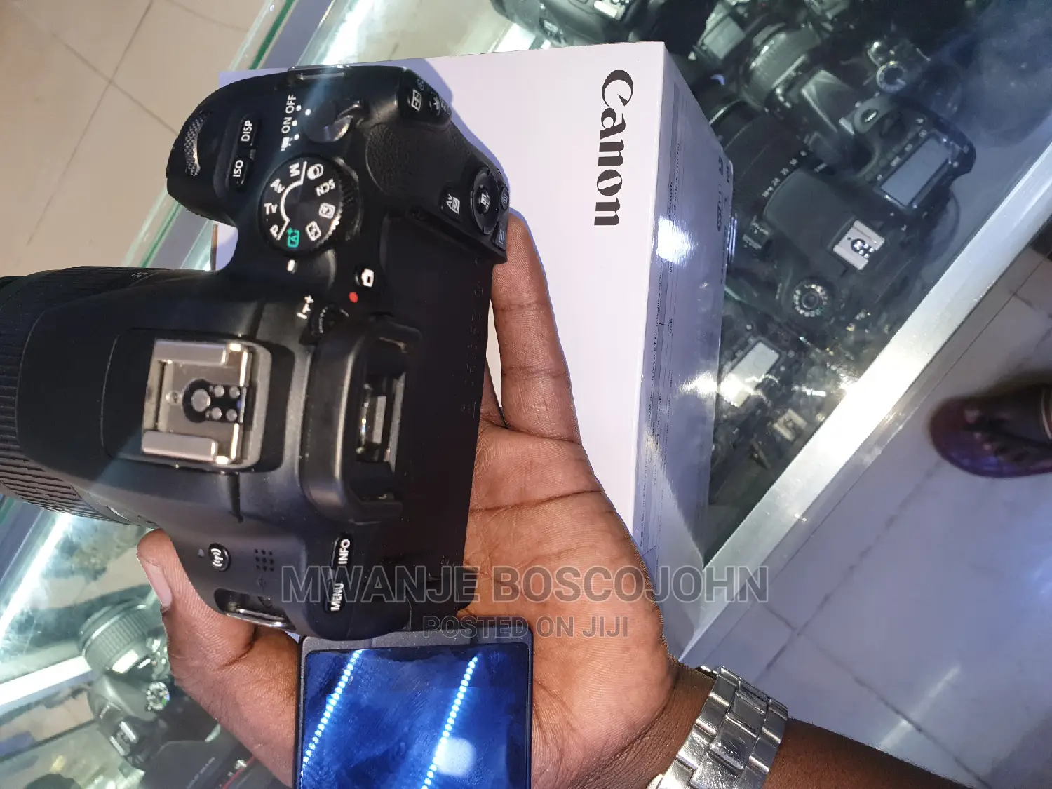 Canon 200d