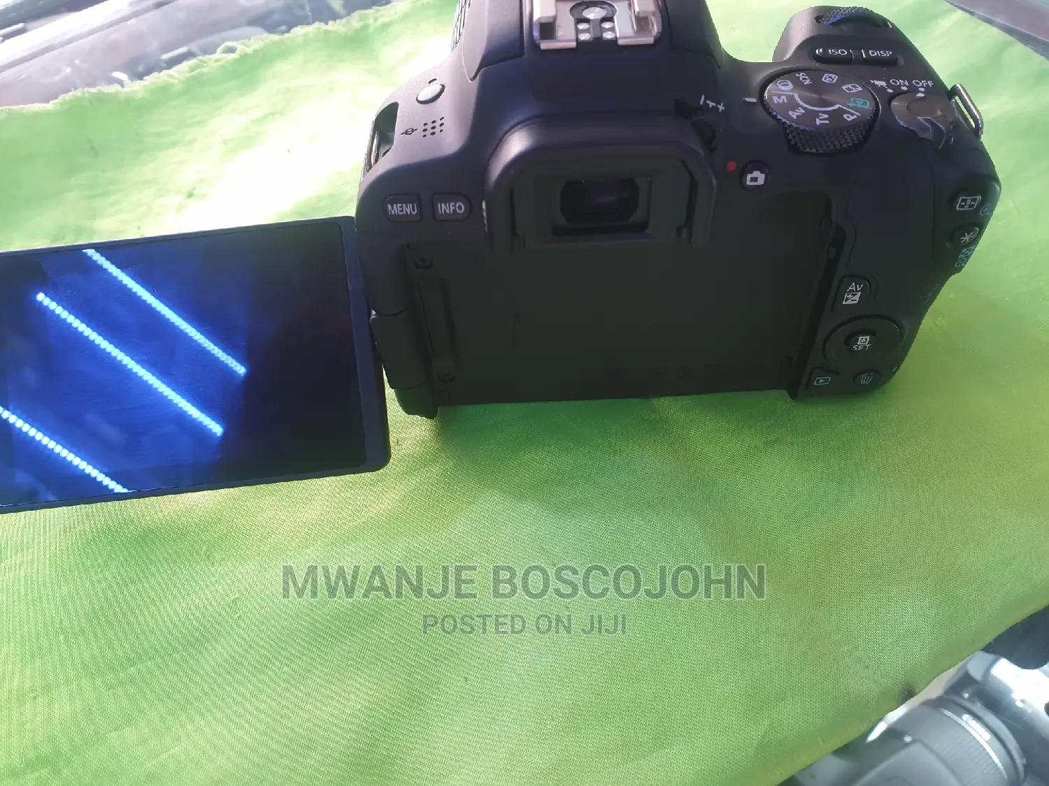 Canon 200d