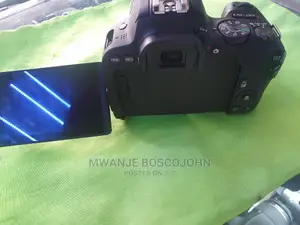 Canon 200d