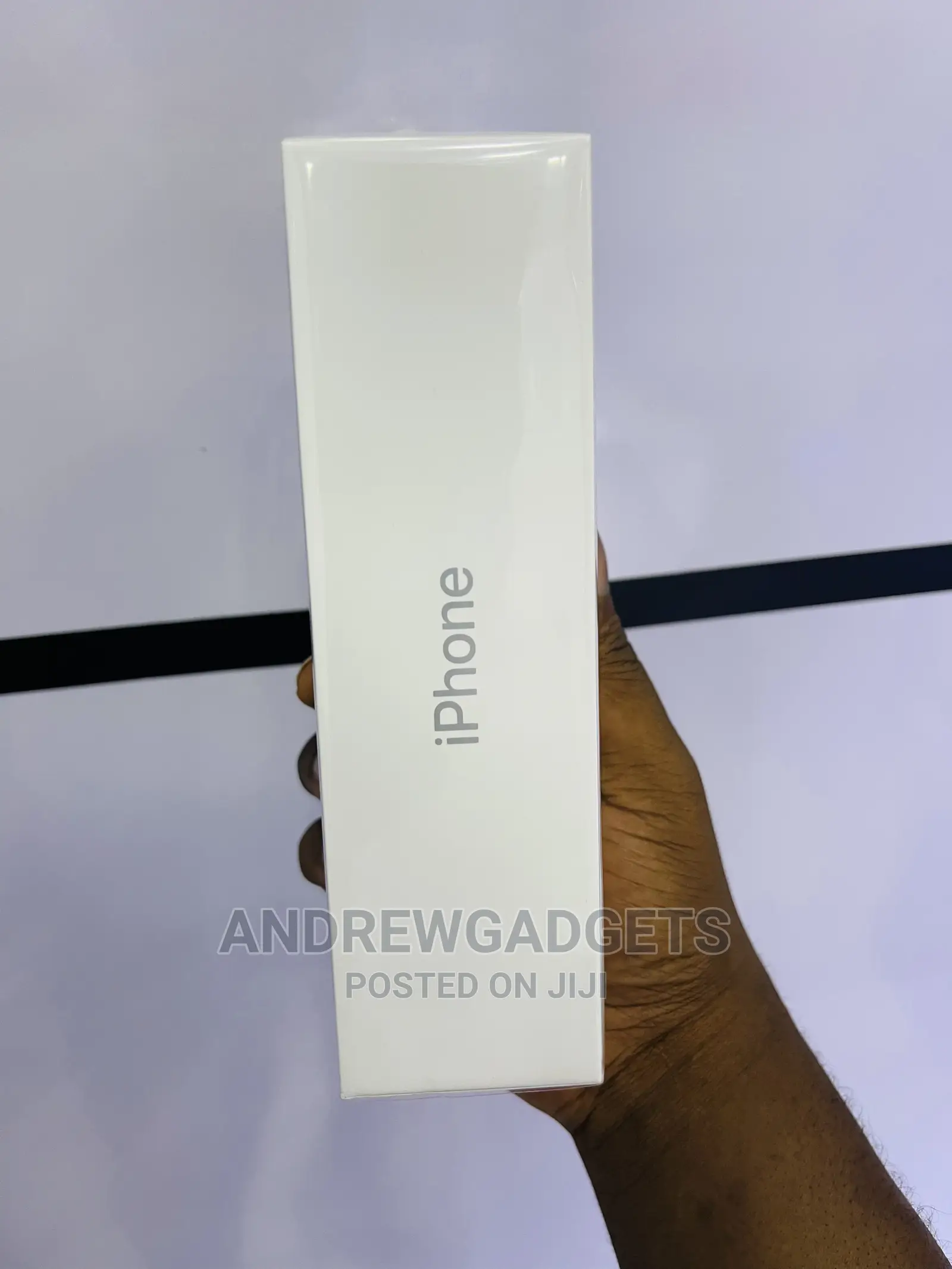 New Apple iPhone XR 64 GB White