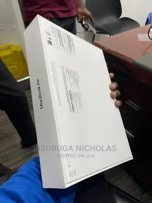 New Laptop Apple MacBook Air 8GB Intel Core I3 SSD 256GB