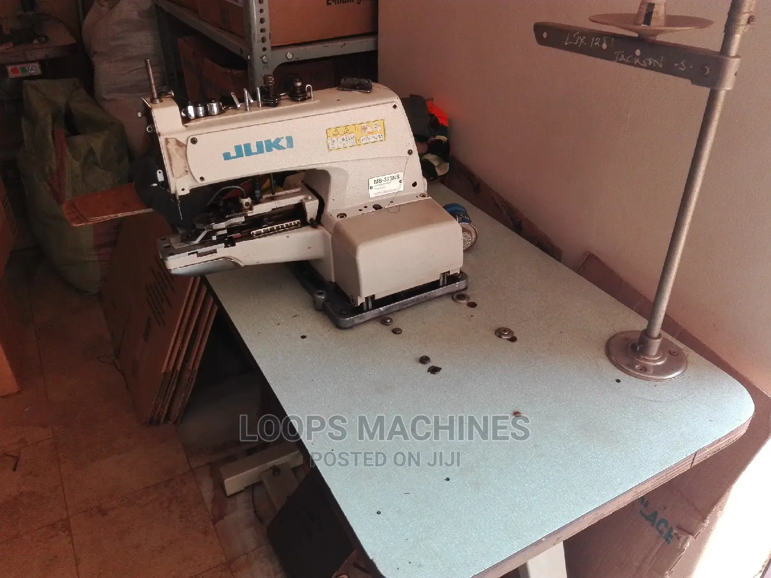 Button Fixer Machine