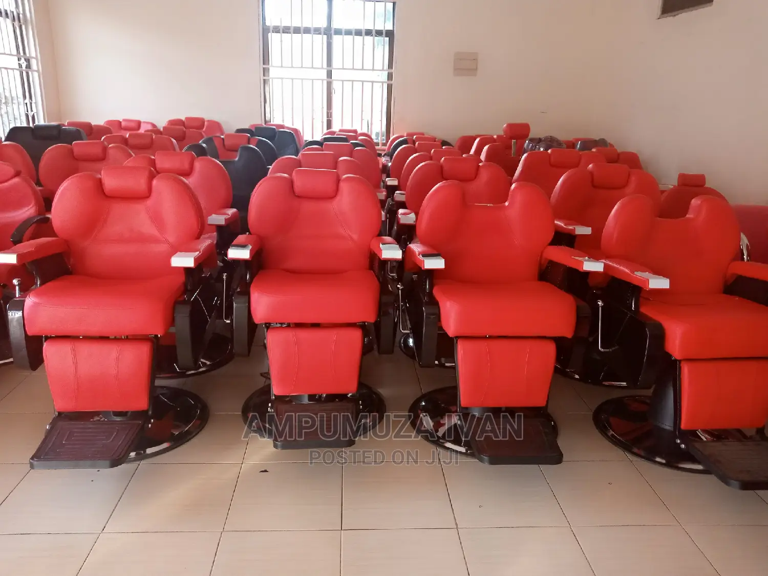 Barber Chair Kabati