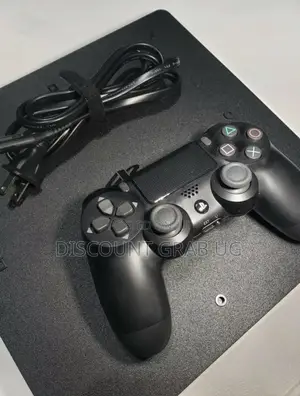Ps4 Slim Chipped With 20 Games Installed