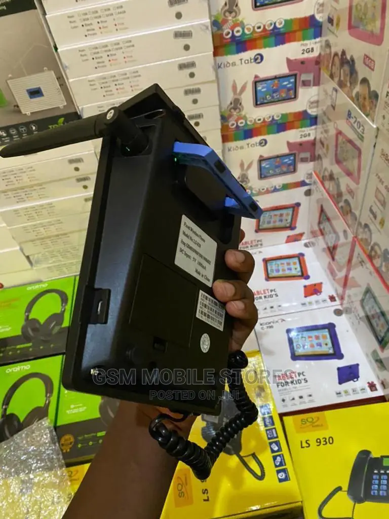 SQ LS 820 Mobile GSM Wireless Phone Landline