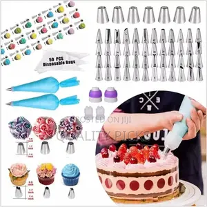 Cake Decorating Set