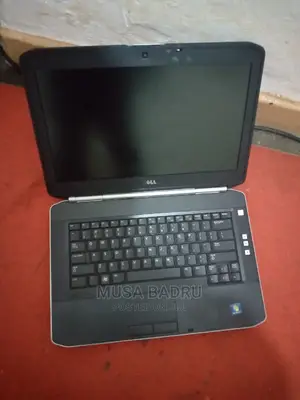 Laptop Dell Latitude E5420 4GB Intel Core I3 HDD 350GB