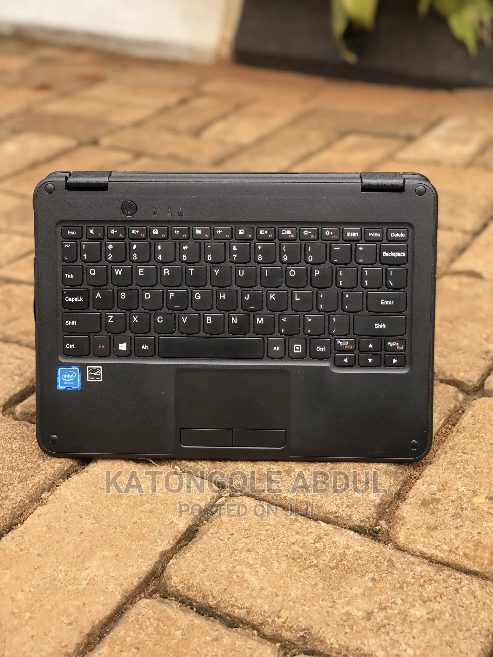New Laptop Lenovo 4GB Intel Celeron SSHD (Hybrid) 256GB