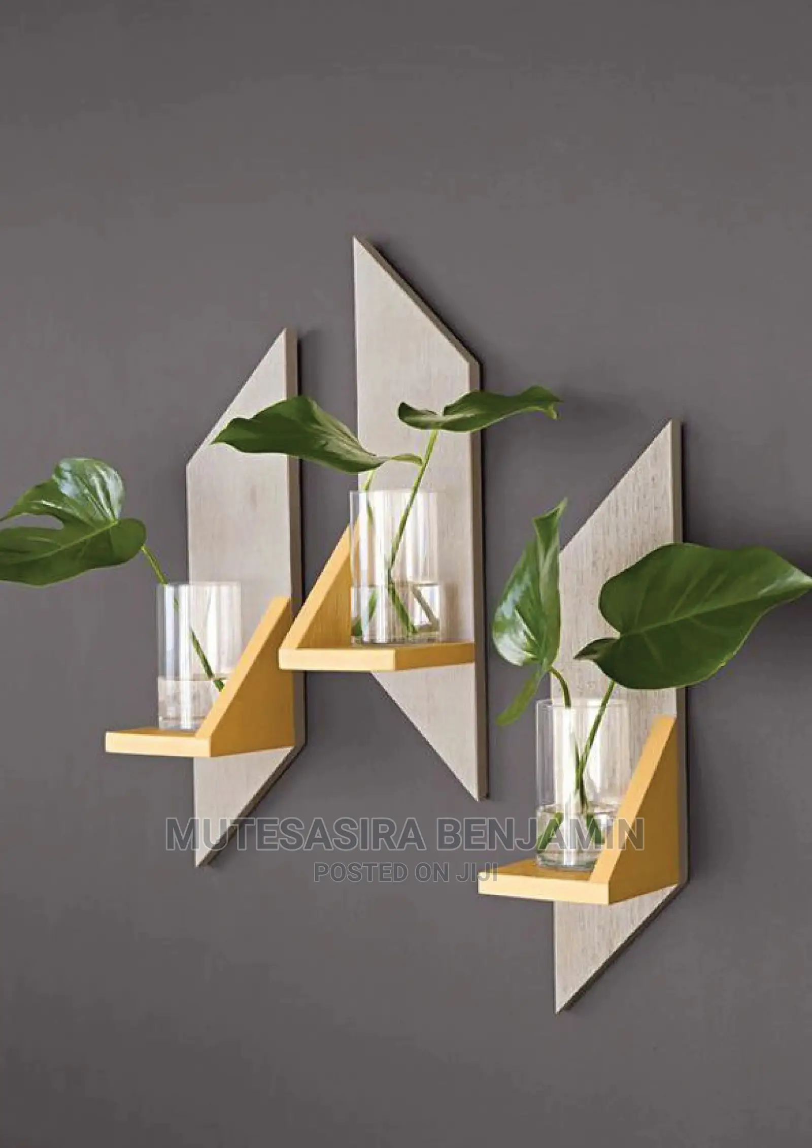 Wall Flower Holder