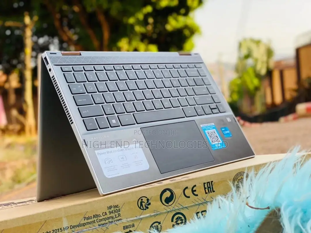 New Laptop HP Pavilion 13 X360 8GB Intel Core I3 SSD 256GB