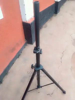 Speaker Stand