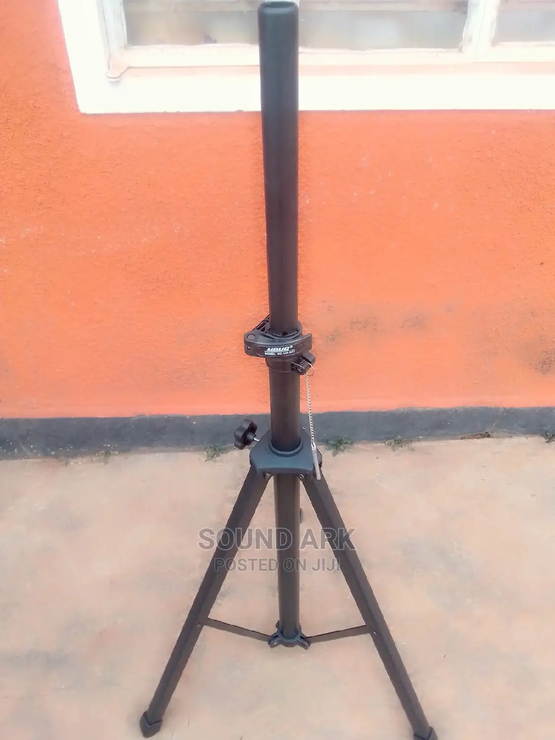 Speaker Stand