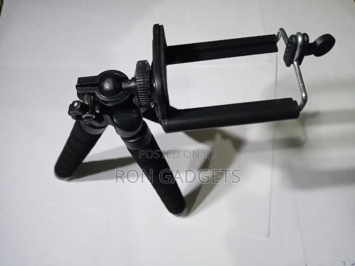 Mini Tripod Stand