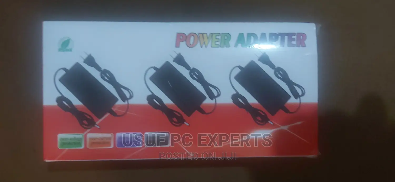 12 Volts Adaptor Universal