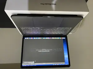 Laptop Apple MacBook Pro M1 8GB Intel SSD 256GB