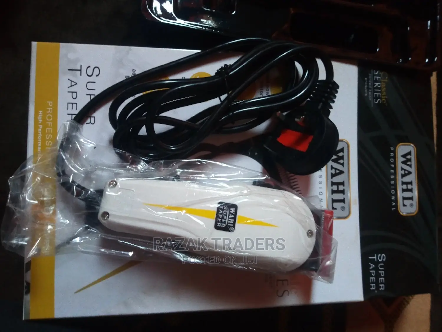 WAHL Professional Hair Clipper
