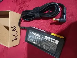 Acer Adapter 19v 3.4A