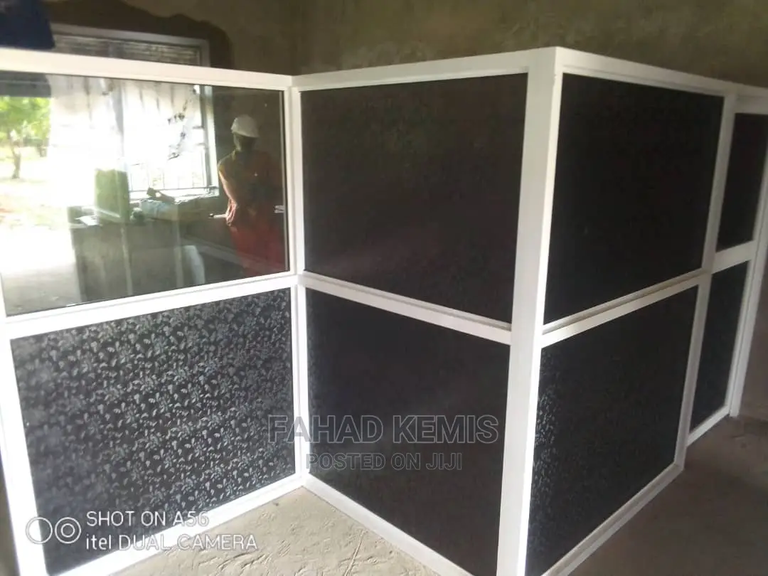 Alluminium Office Partition and Laboratory Too