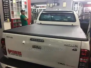 Hilux Vigo Trank Cover for the Boot