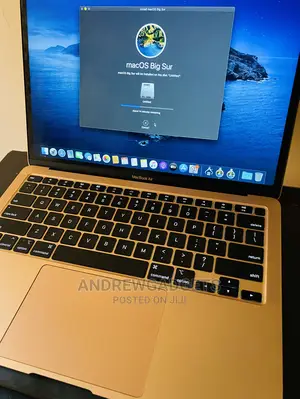 Laptop Apple MacBook 2020 8GB Intel Core I3 SSD 256GB