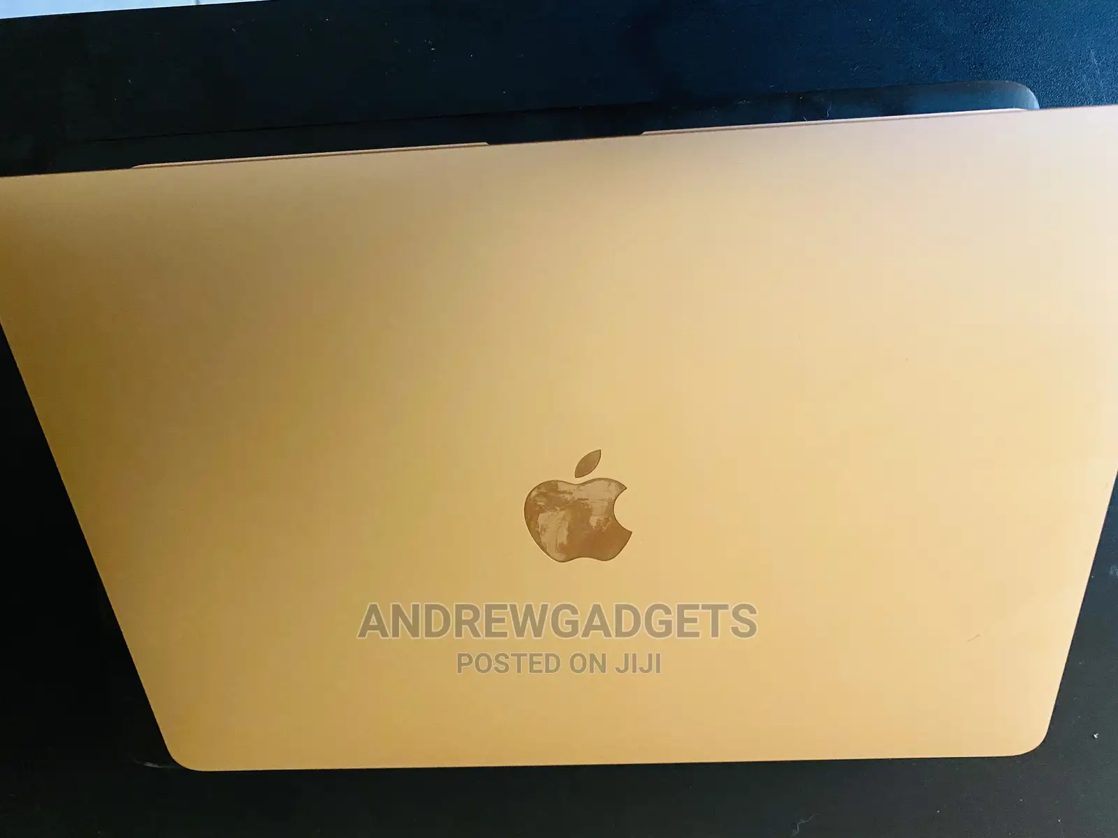 Laptop Apple MacBook 2020 8GB Intel Core I3 SSD 256GB