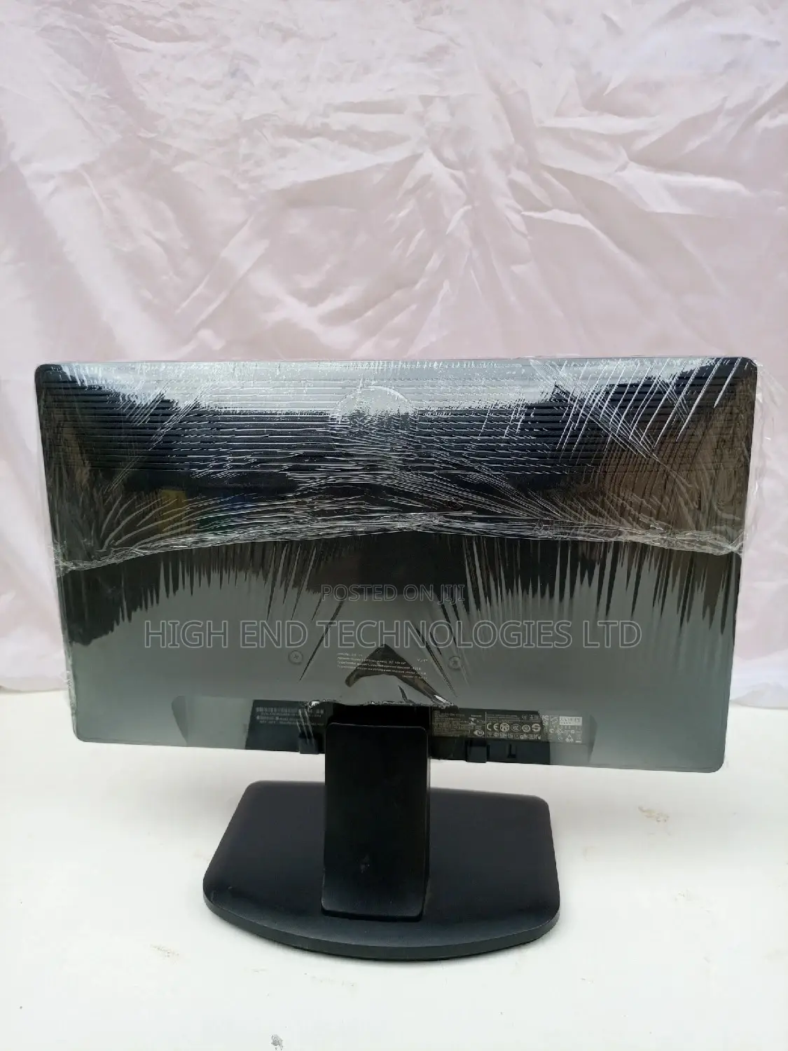Dell 19 Inches Wide HD