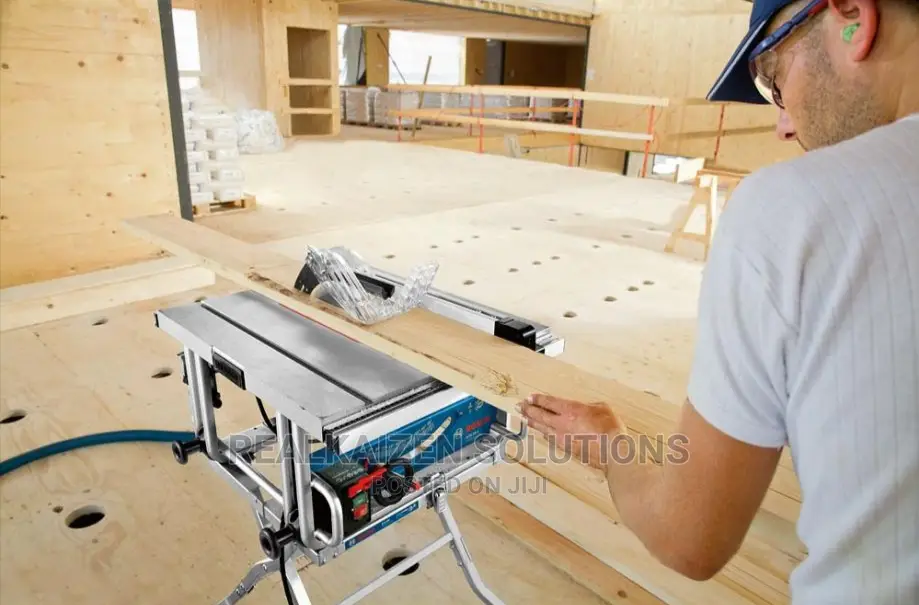 German Bosch Professional 254mm Table Saw 1800W