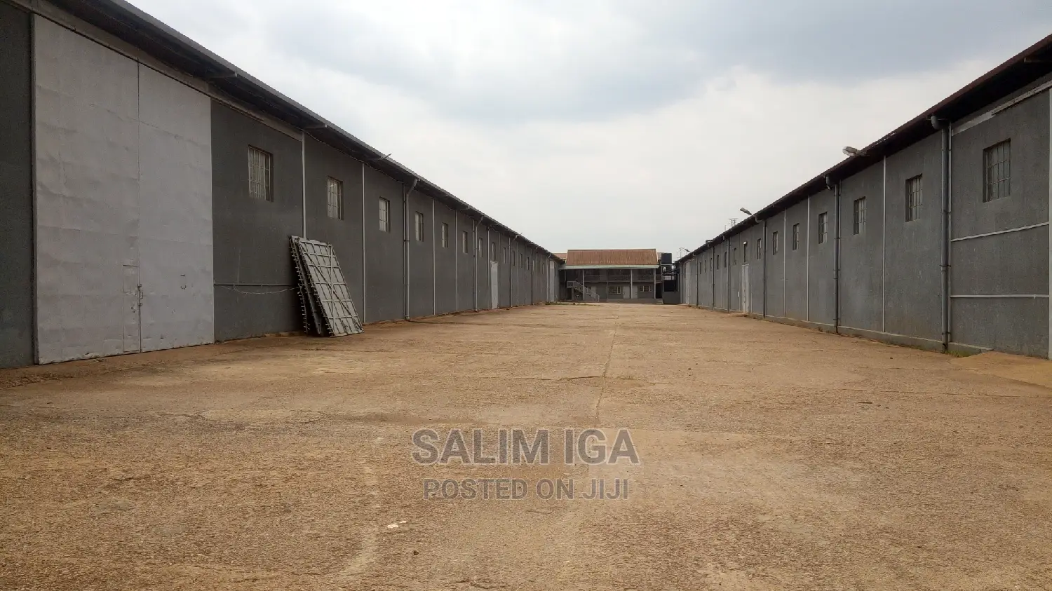 Warehouse in Town