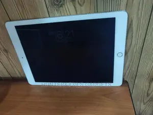 Apple iPad Pro 10.5 (2017) 256 GB White