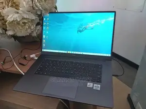 New Laptop Huawei Matebook D 15 8GB Intel Core I3 SSD 256GB