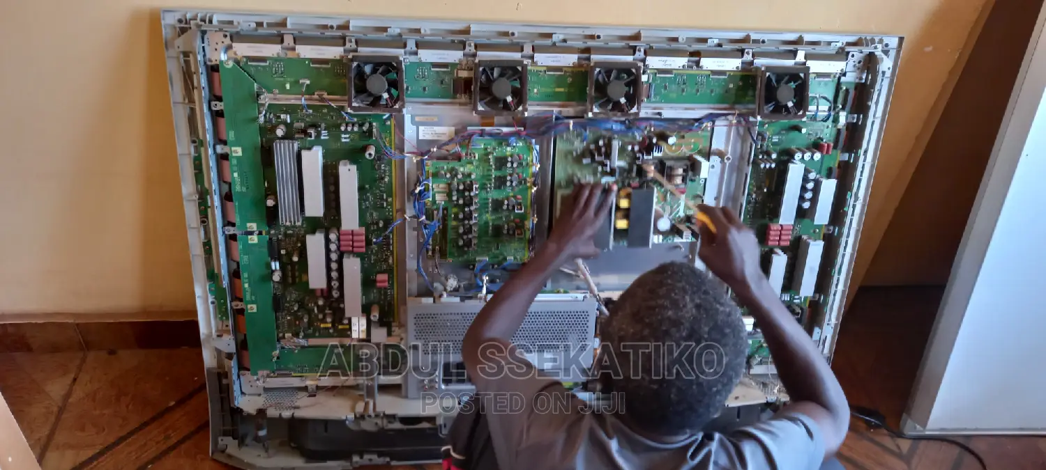 S Mobile Tv Repairs Workshop