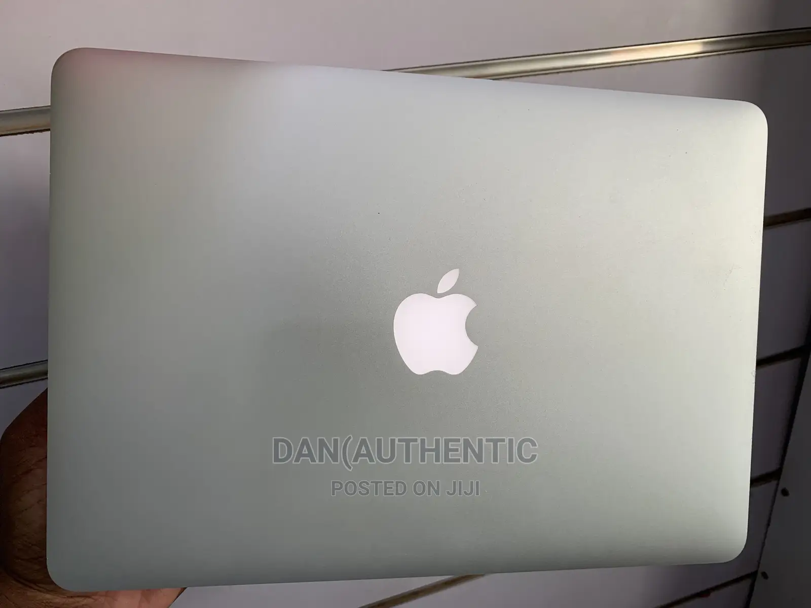 Laptop Apple MacBook Pro 2015 8GB Intel Core I5 SSD 256GB