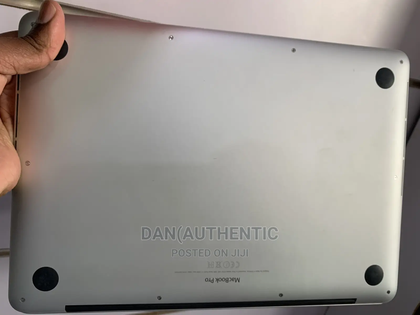 Laptop Apple MacBook Pro 2015 8GB Intel Core I5 SSD 256GB