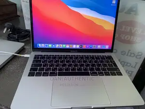 Laptop Apple MacBook Pro 2017 8GB Intel Core I5 SSD 1T