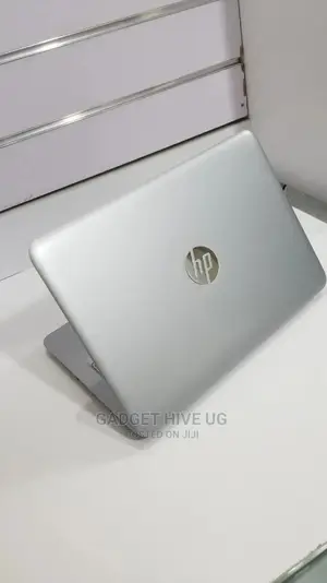 Laptop HP EliteBook 820 G3 4GB Intel Core I5 SSD 256GB