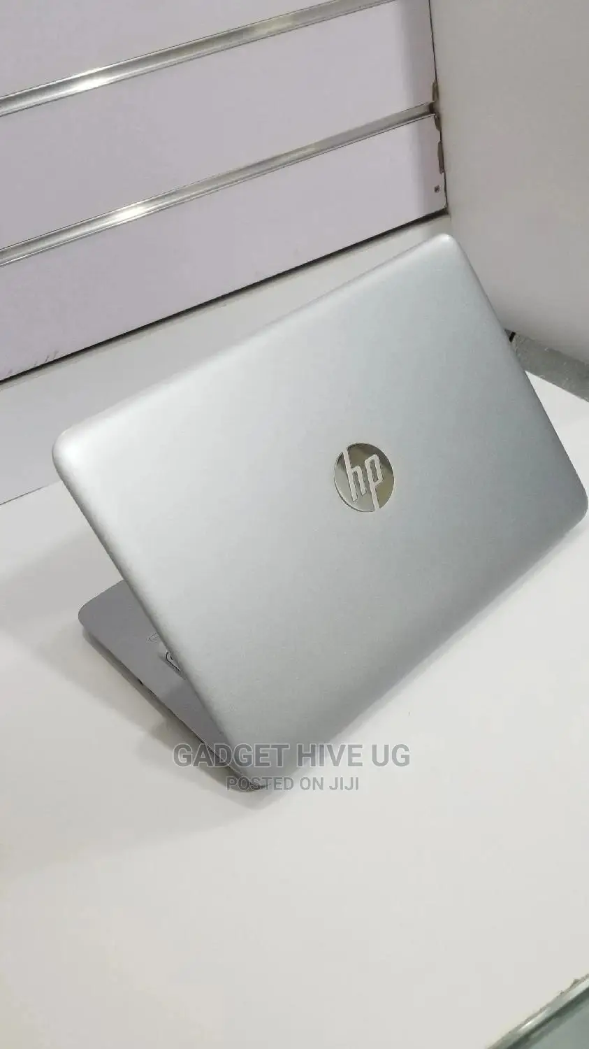 Laptop HP EliteBook 820 G3 4GB Intel Core I5 SSD 256GB