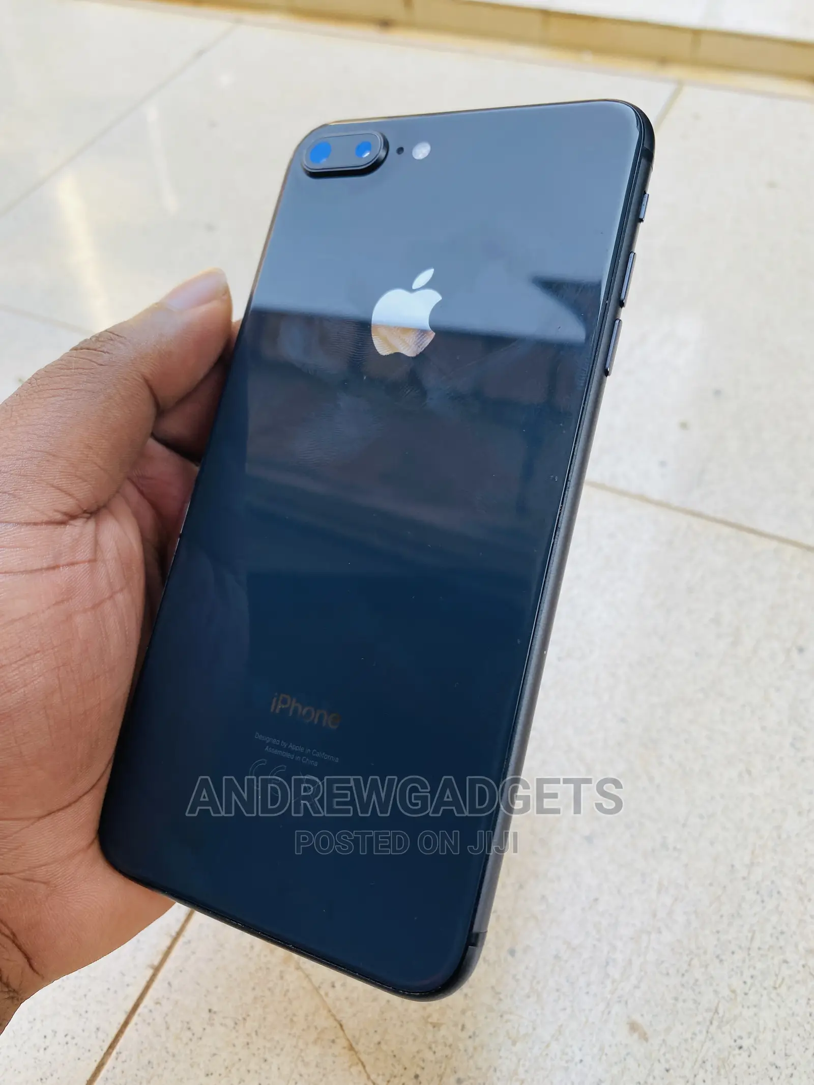 Apple iPhone 8 Plus 64 GB Black
