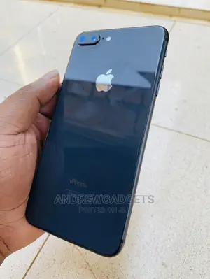 Apple iPhone 8 Plus 64 GB Black