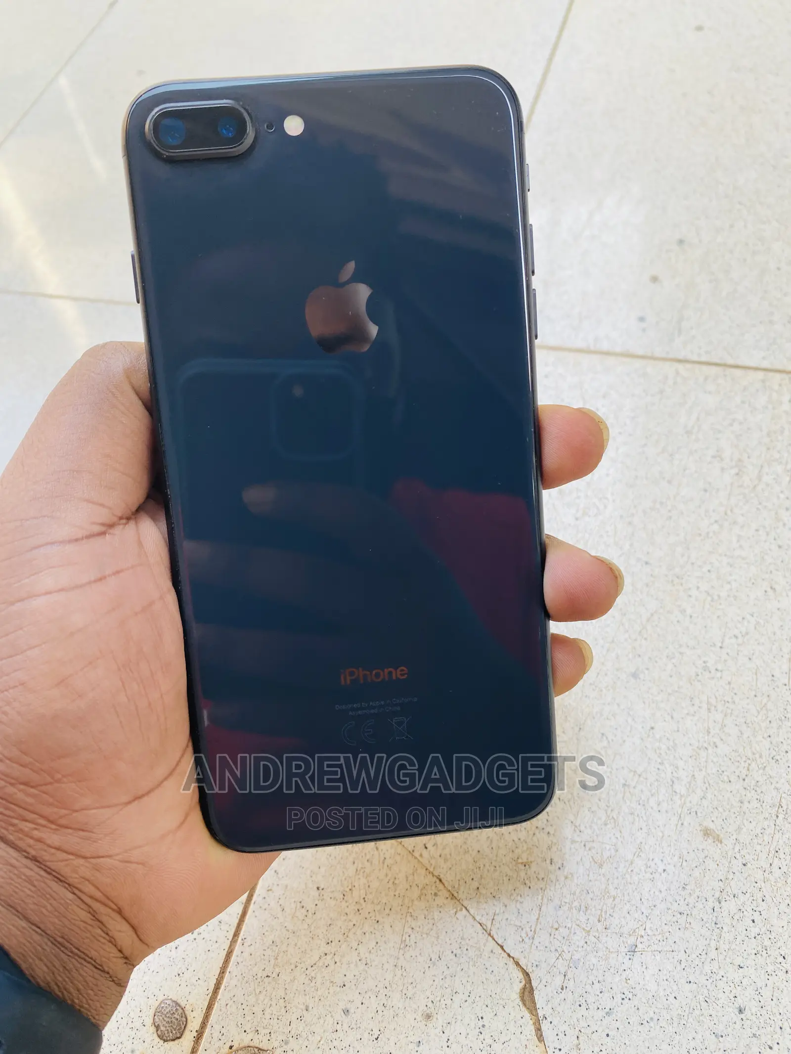 Apple iPhone 8 Plus 64 GB Black