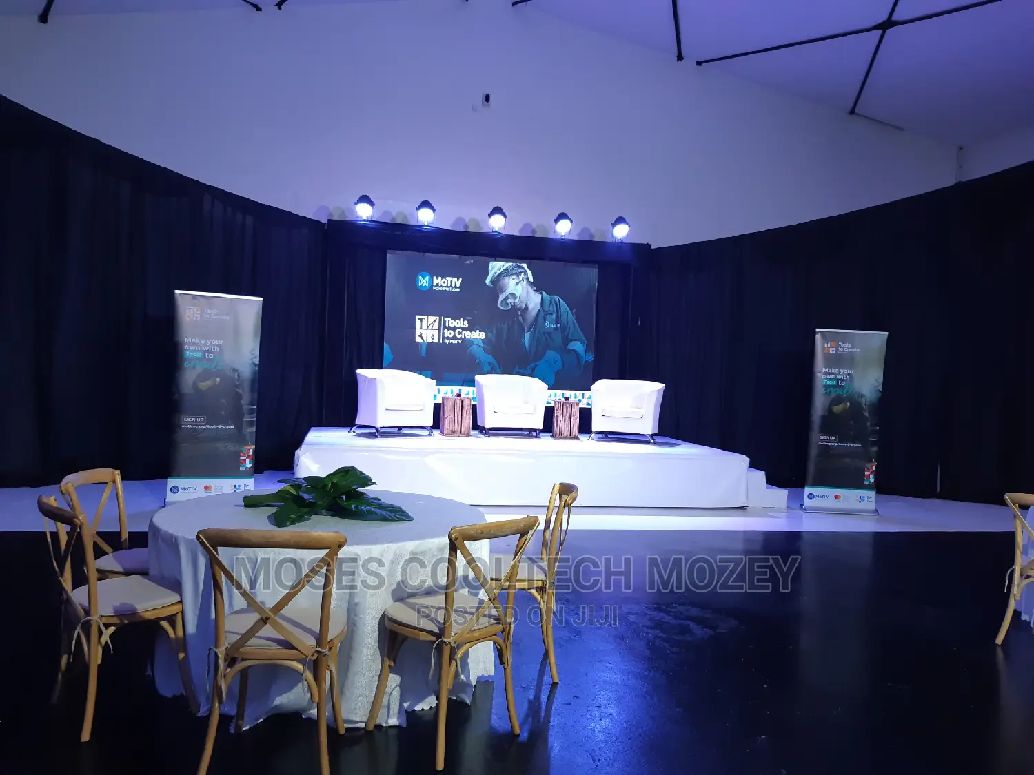 Projectors. Projector Screens Lights Pa for Hire