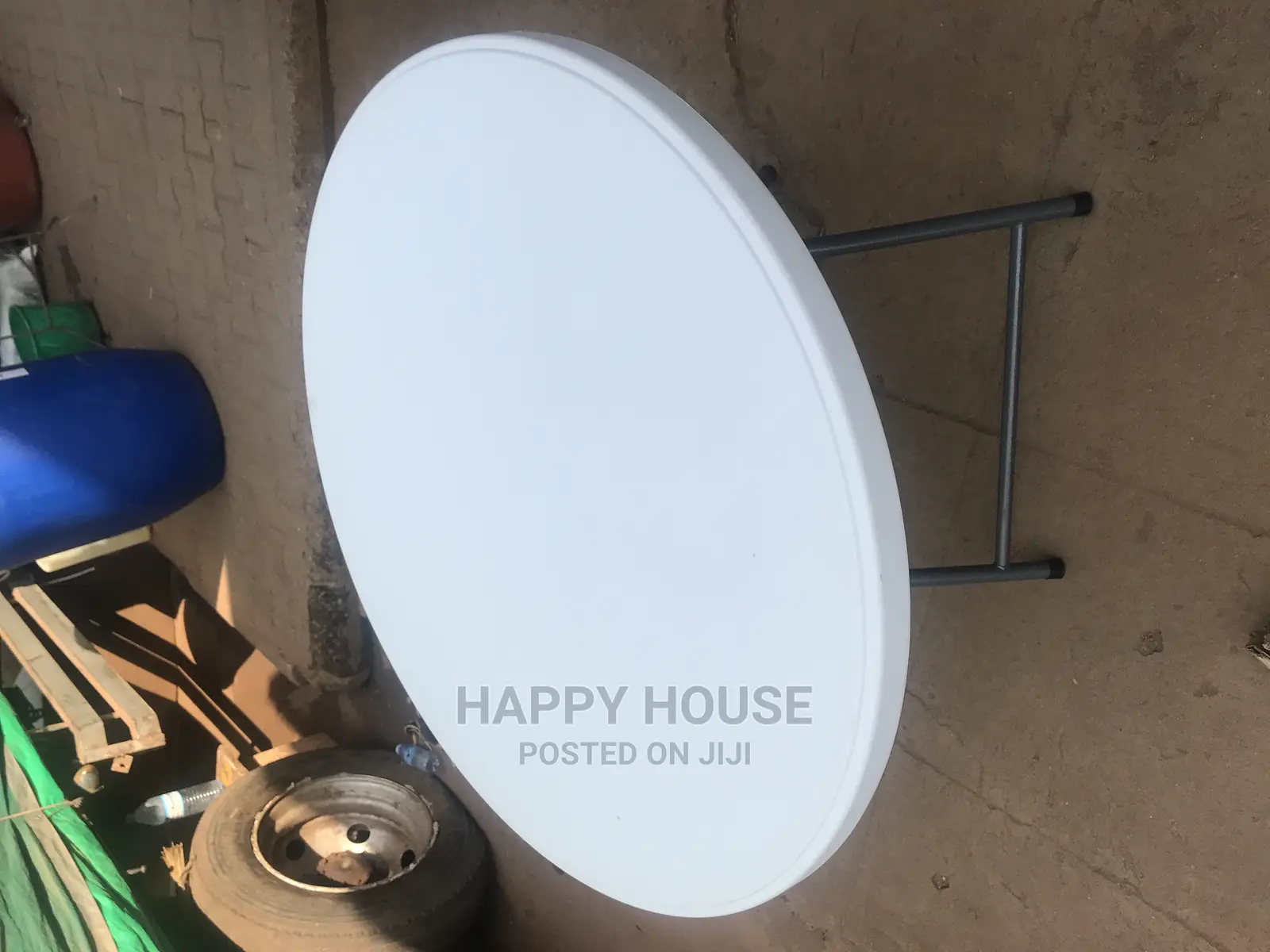Round Foldable Table (Plastic)