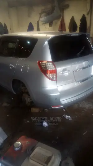 Automotive Spray Paint