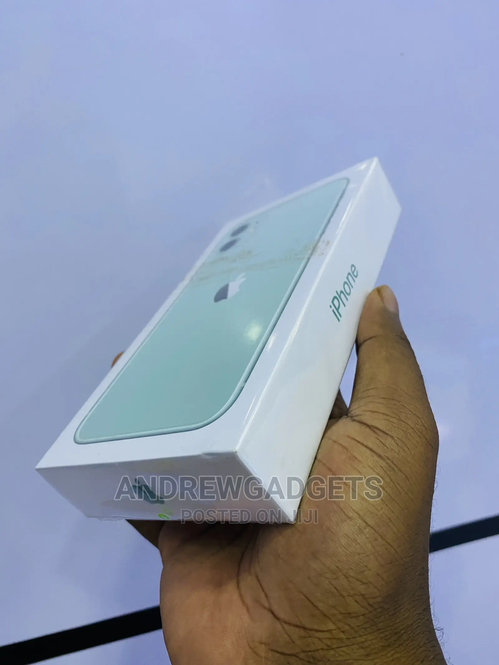 New Apple iPhone 11 128 GB Green