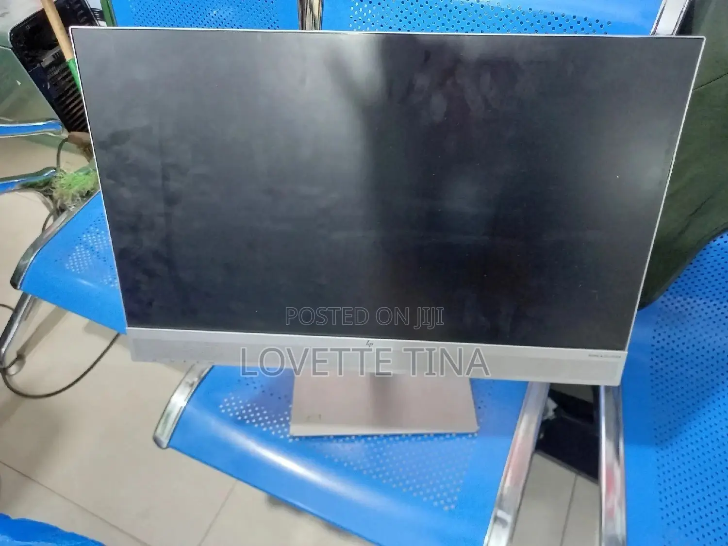 24 LED Flatmonitor HP