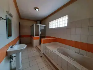 4bdrm House in Bugolobi, Kampala for Rent