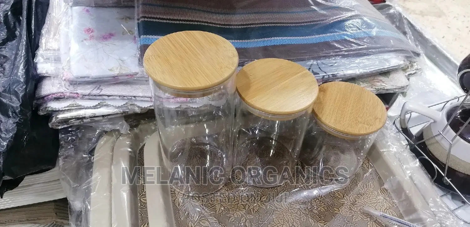 Glass Storage Containers With a Bambo Lid